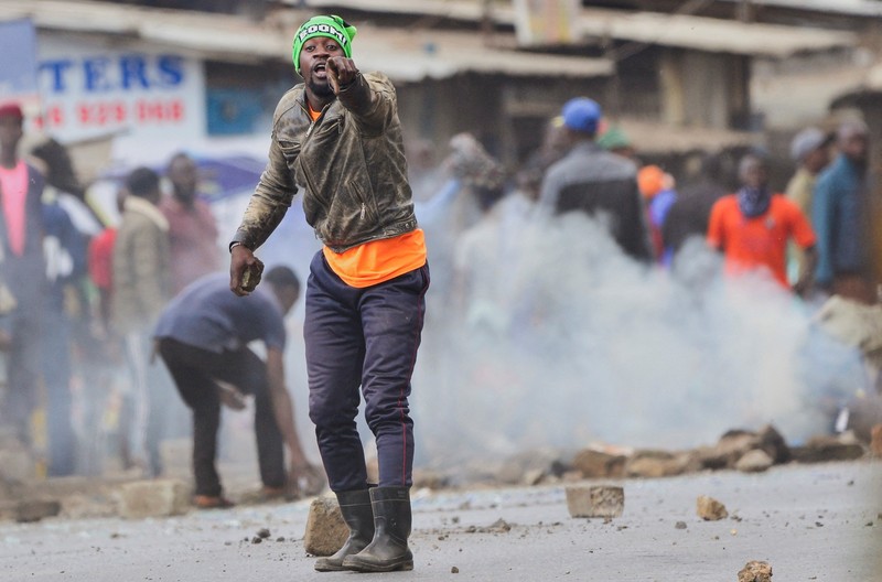 Ricuh saat demo menolak UU Keuangan di Kenya, Rabu (12/7/2023). (REUTERS/Thomas Mukoya) Ricuh saat demo menolak UU Keuangan di Kenya, Rabu (12/7/2023). (REUTERS/Thomas Mukoya)