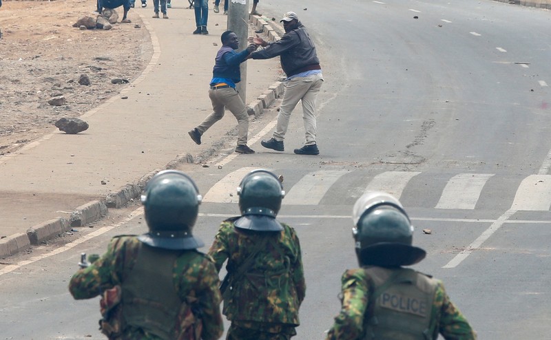 Ricuh saat demo menolak UU Keuangan di Kenya, Rabu (12/7/2023). (REUTERS/Thomas Mukoya) Ricuh saat demo menolak UU Keuangan di Kenya, Rabu (12/7/2023). (REUTERS/Thomas Mukoya)