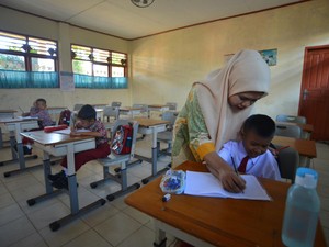 Luring Adalah: Pengertian dan Perbedaannya dengan Daring