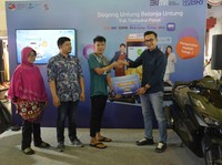 BRI Bagi Hadiah Undian Promo di Pasar Tanah Abang Blok B