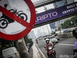 4 Hal di Balik Larangan Motor Lewat JLNT Casablanca-Antasari