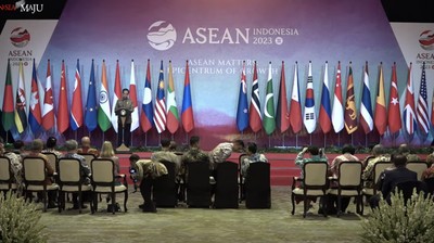 Presiden Joko Widodo terima kunjungan para Menlu ASEAN. (YouTube/Sekretariat Presiden)