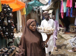 Polisi di Nigeria Tangkap 11 Muslim yang Ketahuan Makan saat Puasa Ramadan