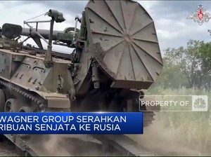 Video: Wagner Group Serahkan Ribuan Senjata Ke Rusia