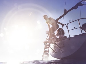 Demi Hindari Utang dan Bea Cukai, Penumpang Kapal Pesiar Nekat Lompat ke Laut