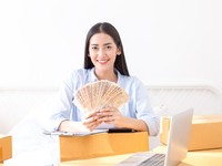 Punya teman Suka Flexing? Awas Ketularan & Miskin Mendadak!