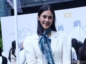 Paula Verhoeven Shock Lihat Plafon Runtuh-Kaca Pecah di Kantor Baru