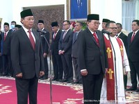 Jokowi Lantik Wantimpres Djan Faridz & Gandi Sulistiyanto