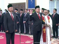 Jokowi Lantik 2 Wantimpres Baru, Begini Pesan Wiranto