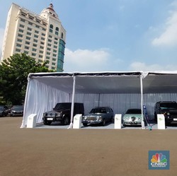 Crazy Rich 'Bungkus' Mercy Rp790 Juta di Kantor Sri Mulyani