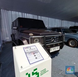 Lelang Mobil Mewah, Kantor Sri Mulyani Diserbu 500 Orang!