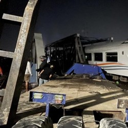 KA Brantas Tabrak Truk, Ini Alasan Kereta Tak Bisa Mengerem