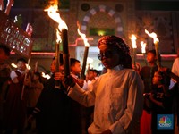 Warga Bogor Ikuti Pawai Obor Sambut Tahun Baru Islam 1445 H
