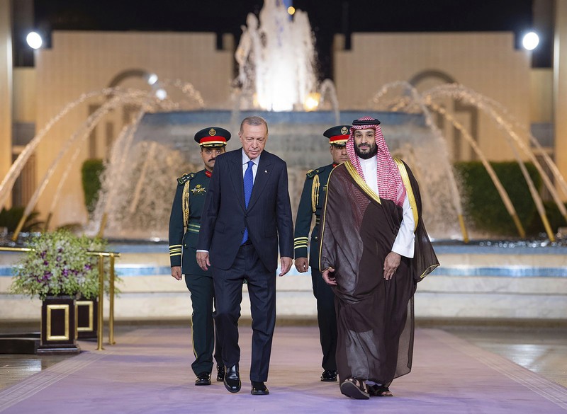 Saudi Arabia Turkey Erdogan Gulf Trip In this photo released by the state-run Saudi Press Agency, Turkish President Recep Tayyip Erdogan, left, and Saudi Crown Prince Mohammed bin Salman shake hands during a welcome ceremony at Al Salam Palace in Jeddah, Saudi Arabia, Monday, July 17, 2023. Erdogan traveled to Saudi Arabia on Monday in a three-stop tour of Gulf states to seek trade and investment opportunities for Turkey's floundering economy. (Saudi Press Agency via AP)