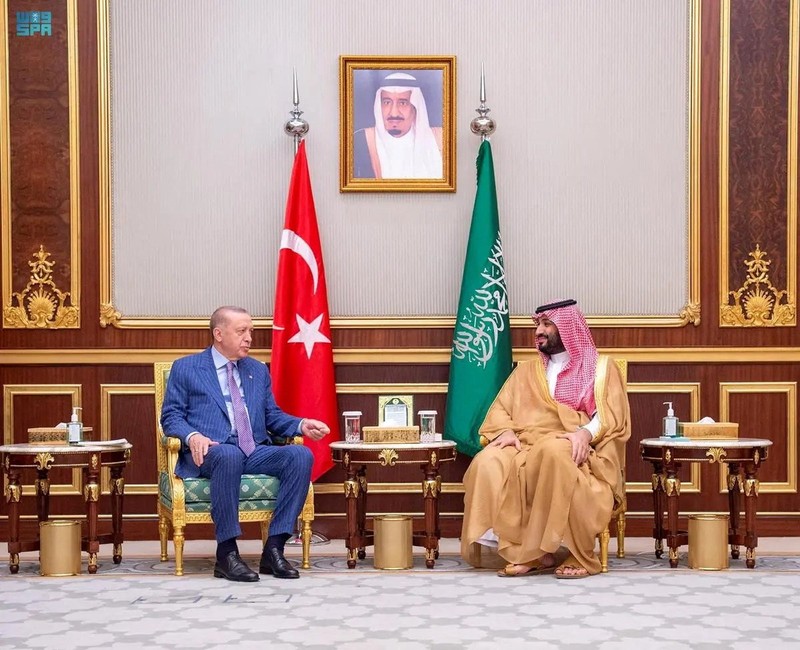 Saudi Arabia Turkey Erdogan Gulf Trip In this photo released by the state-run Saudi Press Agency, Turkish President Recep Tayyip Erdogan, left, and Saudi Crown Prince Mohammed bin Salman shake hands during a welcome ceremony at Al Salam Palace in Jeddah, Saudi Arabia, Monday, July 17, 2023. Erdogan traveled to Saudi Arabia on Monday in a three-stop tour of Gulf states to seek trade and investment opportunities for Turkey's floundering economy. (Saudi Press Agency via AP)