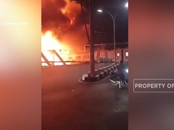 KA Brantas Tabrak Truk Tronton, Simak Penjelasan KAI!