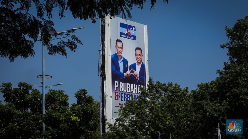 Baliho Anies - AHY (CNBC Indonesia/Faisal Rahman)