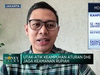 Jokowi Ubah Aturan DHE, Ampuh Tarik Valas & Perkuat Rupiah?