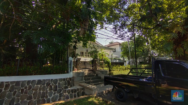 Suasana rumah Guruh Soekarnoputra. (CNBC Indonesia/Tri Susilo) Suasana rumah Guruh Soekarnoputra. (CNBC Indonesia/Tri Susilo)