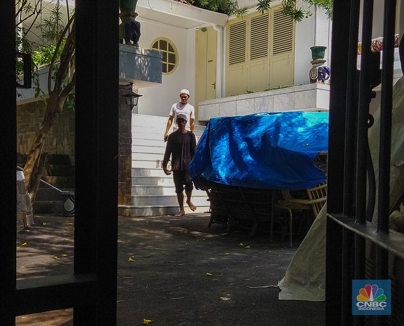 Suasana rumah Guruh Soekarnoputra. (CNBC Indonesia/Tri Susilo)