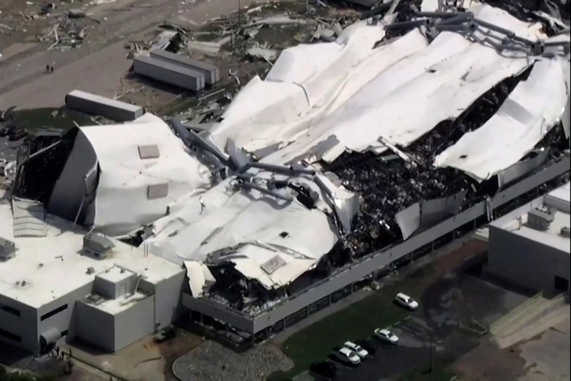 USA-WEATHER/NORTH CAROLINA The roof of a Pfizer facility shows heavy damage after a tornado passed the area in Rocky Mount, North Carolina, U.S. July 19, 2023. ABC Affiliate WTVD via REUTERS. NO RESALES. NO ARCHIVES. MANDATORY CREDIT