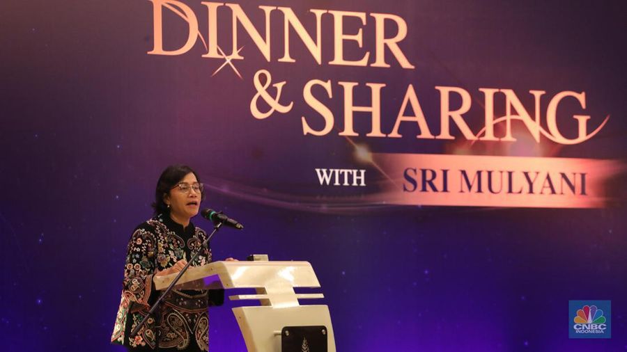 Menteri Keuangan RI, Sri Mulyani saat acara Dinner & Sharing with Sri Mulyani di Jakarta, Jumat (21/7/2023). (CNBC Indonesia/Faisal Rahman)