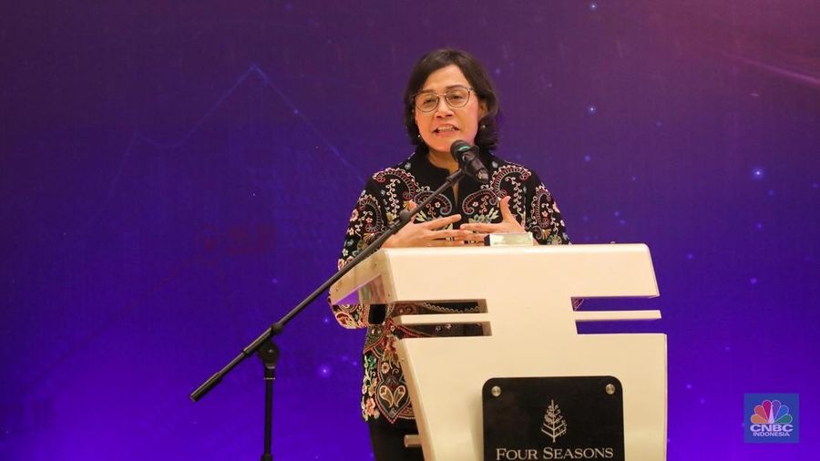 Menteri Keuangan RI, Sri Mulyani saat acara Dinner & Sharing with Sri Mulyani di Jakarta, Jumat (21/7/2023). (CNBC Indonesia/Faisal Rahman)