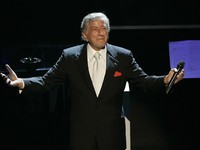 Penyanyi Legendaris Tony Bennett Meninggal di Usia 96 Tahun