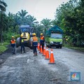 Jokowi Siapkan Rp 15 T Buat 'Jalan Neraka' Daerah Tahun Depan