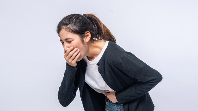 Hukum Muntah saat Bulan Ramadan, Puasanya Batal atau Tidak?