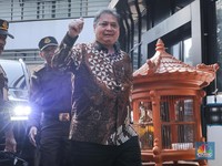 Salam Jempol, Airlangga Penuhi Panggilan Kejagung Pagi Ini!