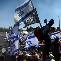 Gonjang-ganjing Israel, Cegah Negara Menuju Kediktatoran