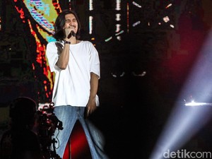 Sederet Aktivitas Duta Sheila On 7 di Kampung: Main Voli-Ikut Ronda