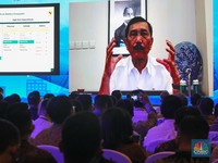 Mobil Listrik China Lebih Murah Dibanding RI, Ini Kata Luhut