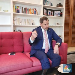 Menteri Australia Temui Wamenlu RI Bahas EV Hingga Pangan