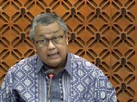 Kredit Bank Juni Lesu Lagi, Semua Sektor Melambat