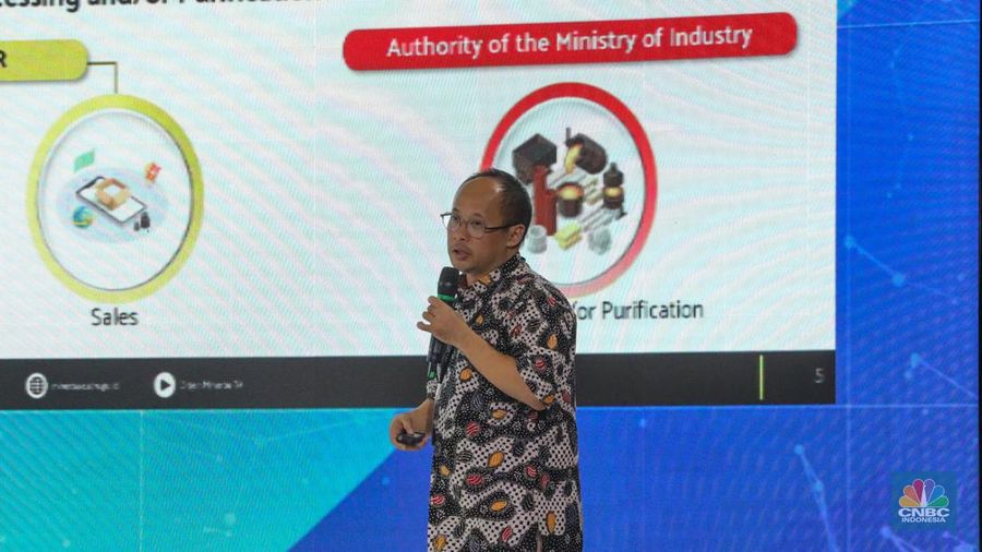 Subkoordinator Produksi Batubara dan Mineral Ditjen Minerba, Azaria Indrawardhana ST.MSC. dalam CNBC Indonesia Nickel Conference 2023. (CNBC Indonesia/Faisal Rahman)