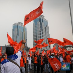 Buruh Tuntut UMP Naik 15%, Pengusaha: Sah-sah Saja