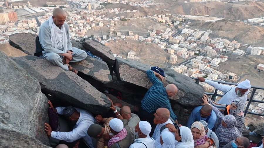 Gua Hira dipadati pengunjung usai puncak haji. (Dok. Detikcom/Erwin Dariyanto)