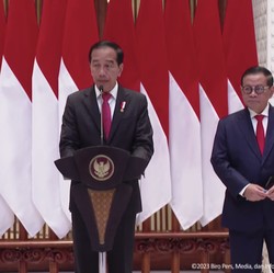 Kabasarnas Henri Alfiandi Tersangka Suap, Ini Repons Jokowi!