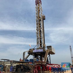 Demi 1 Juta Barel di 2030, RI Berharap pada 'Bukan Migas Biasa'
