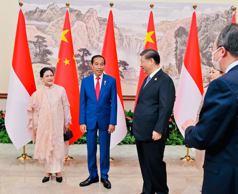 Presiden Joko Widodo menekankan sejumlah kerja sama antara Indonesia dan Republik Rakyat Tiongkok (RRT) pada pertemuan bilateral bersama Presiden Xi Jinping yang dilaksanakan di Hotel Jinniu, Chengdu, pada Kamis, 27 Juli 2023. (Dok. Laily Rachev - Biro Pers Sekretariat Presiden)