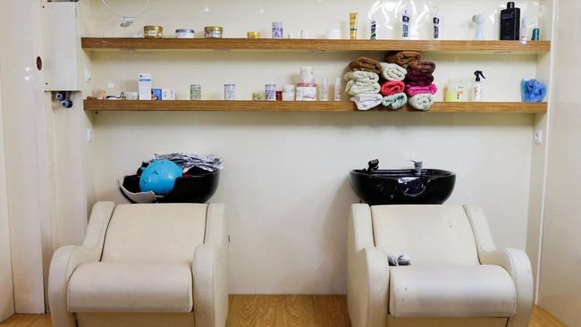 Bukti Warga RI Makin Berhemat: Salon hingga Nail Art Sepi Pelanggan
