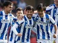 David Silva Resmi Pensiun Akibat Cedera Lutut, Adios El Mago!