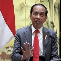 Ramai Negara Jatuh, Jokowi Ungkap Cuma RI, India & China Aman
