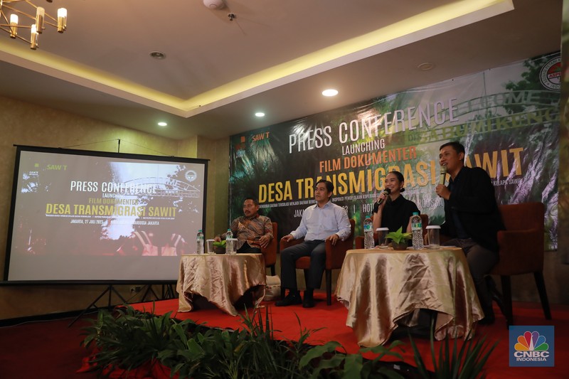 Film Dokumenter Desa Transmigrasi Sawit (CNBC Indonesia/Muhamad Sabki) Film Dokumenter Desa Transmigrasi Sawit (CNBC Indonesia/Muhamad Sabki)