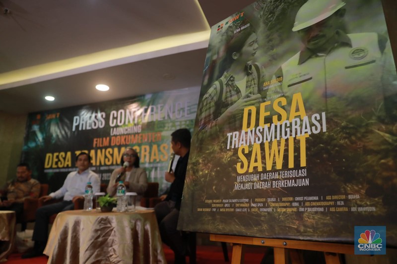 Film Dokumenter Desa Transmigrasi Sawit (CNBC Indonesia/Muhamad Sabki) Film Dokumenter Desa Transmigrasi Sawit (CNBC Indonesia/Muhamad Sabki)