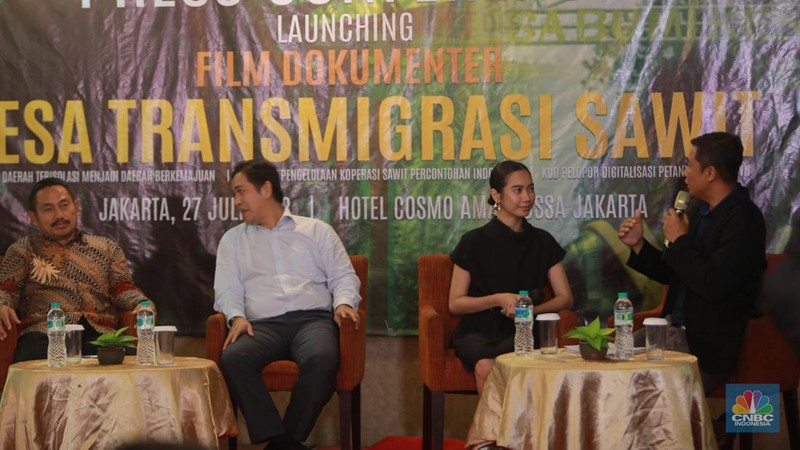 Film Dokumenter Desa Transmigrasi Sawit (CNBC Indonesia/Muhamad Sabki)