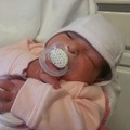 Bayi Minum Air Putih Boleh Nggak? Begini Penjelasan Kemenkes
