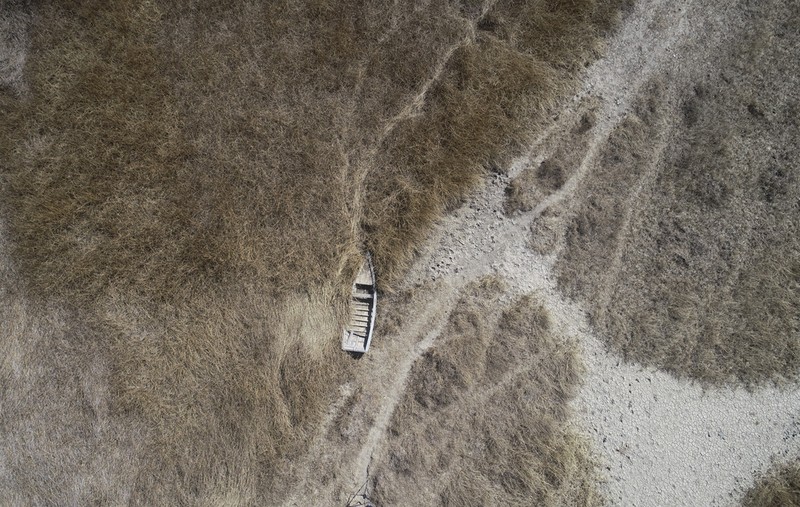 Kekeringan melanda Danau Titicaca di Bolvia. (AP Photo/Juan Karita)